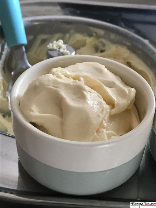 White Chocolate Ice Cream With Ice Cream Maker White Chocolate Ice Cream With Ice Cream Maker
