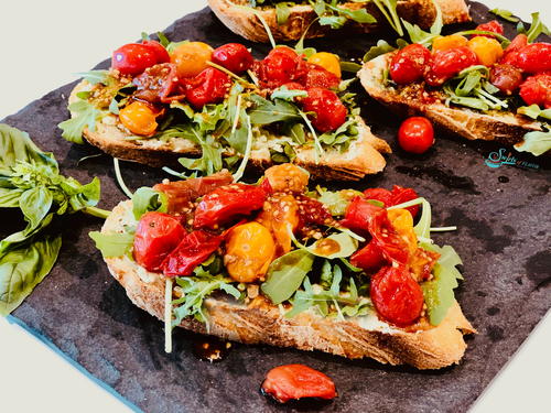 Tomato Pesto Breakfast Toast Tomato Pesto Breakfast Toast