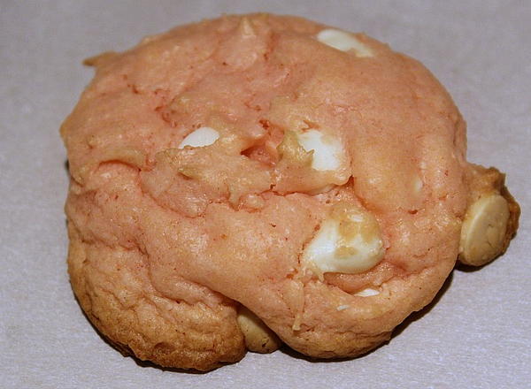 White Chocolate Chip Strawberry Cake Mix Cookies White Chocolate Chip Strawberry Cake Mix Cookies