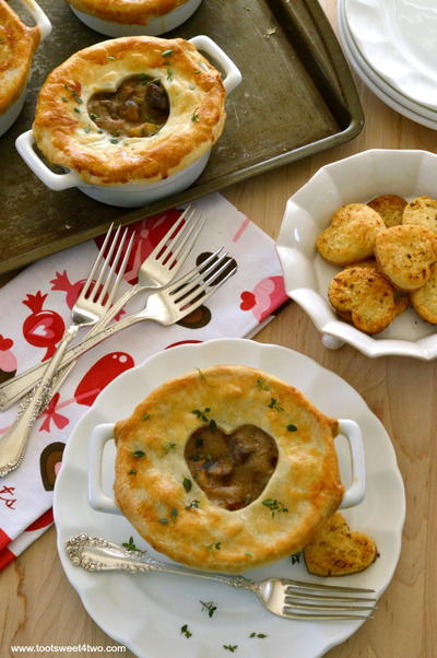 Romantic Steak Pot Pie for Two Romantic Steak Pot Pie for Two