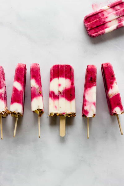Berry Yogurt Popsicles With Granola Berry Yogurt Popsicles With Granola