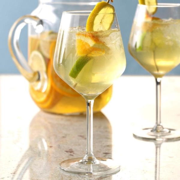 Zesty White Wine Sangria Zesty White Wine Sangria