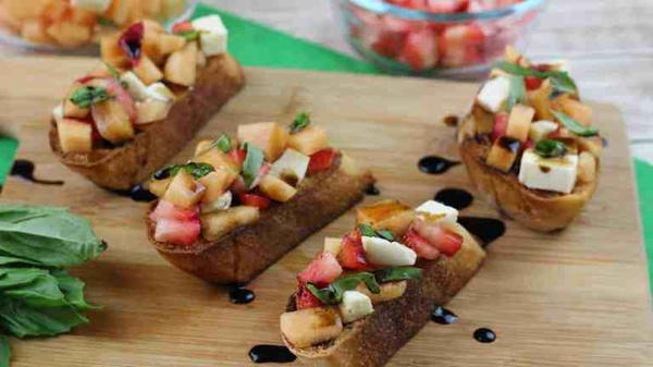 Summer Fruit Bruschetta Summer Fruit Bruschetta