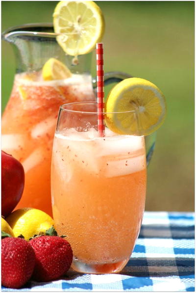 Strawberry Nectarine Lemonade Strawberry Nectarine Lemonade