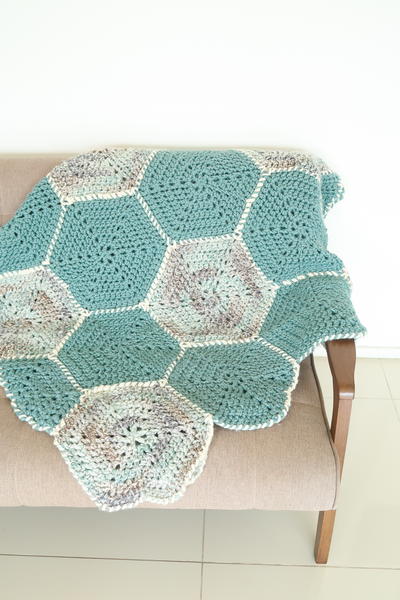 Hexagon Flower Blanket Hexagon Flower Blanket