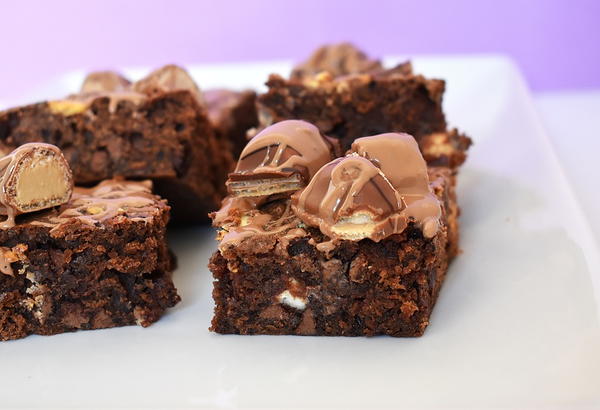 Kinder Bueno Chocolate Cookie Bars Kinder Bueno Chocolate Cookie Bars