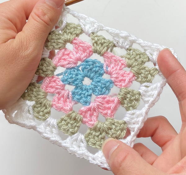How To Crochet A Granny Square How To Crochet A Granny Square