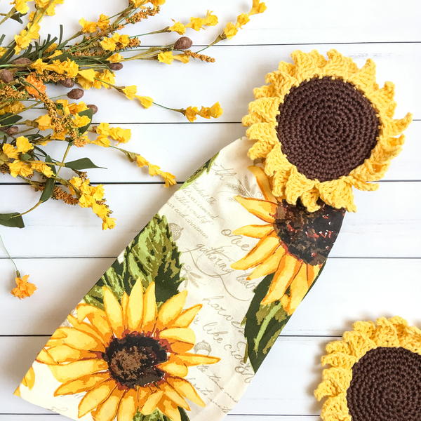 Rustic Sunflower Towel Topper Rustic Sunflower Towel Topper