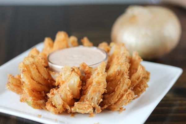 Copycat Outback Steakhouse Blooming Onion Copycat Outback Steakhouse Blooming Onion