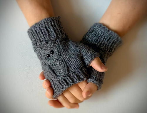 Fingerless Gloves With Owls Fingerless Gloves – With Owls!