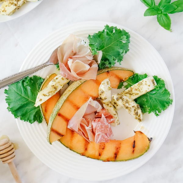 Grilled Cantaloupe With Prosciutto And Mozzarella Grilled Cantaloupe With Prosciutto And Mozzarella
