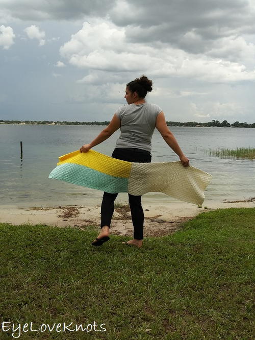 Lightweight C2c Geometric Shawl Lightweight C2c Geometric Shawl
