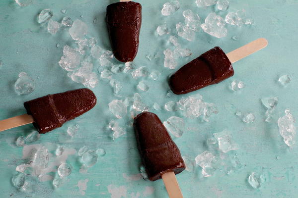 Chocolate Banana Popsicles Chocolate Banana Popsicles