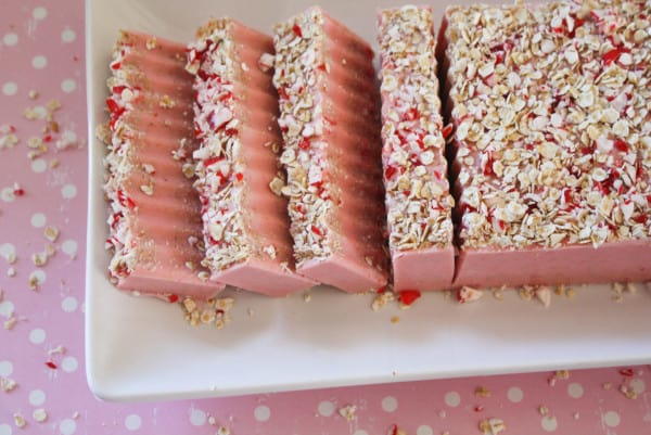 Diy Easy Peppermint Oatmeal Soap Diy Easy Peppermint Oatmeal Soap