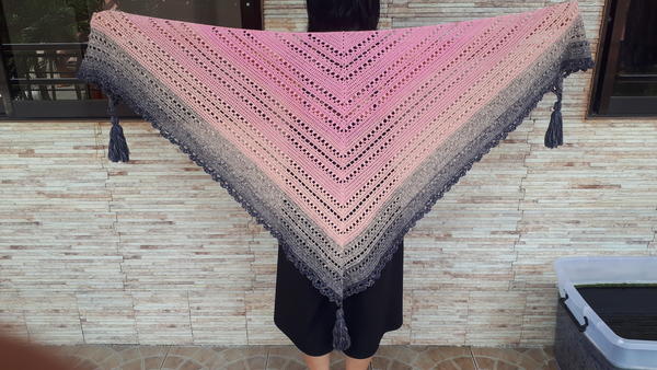 Mac Cannie Triangle Shawl Mac Cannie Triangle Shawl