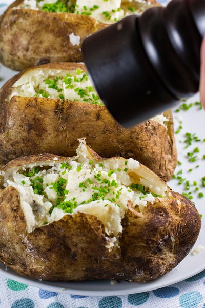 Baked Potatoes On The Grill