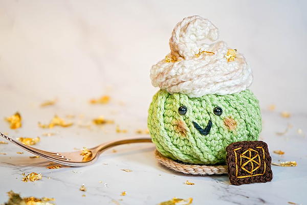 Glass Knife Pin Cushion Glass Knife Pin Cushion