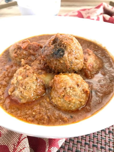 Low-carb Instant Pot Mozzarella Stuffed Meatballs