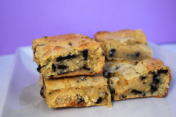 Oreo White Chocolate Blondies Oreo White Chocolate Blondies