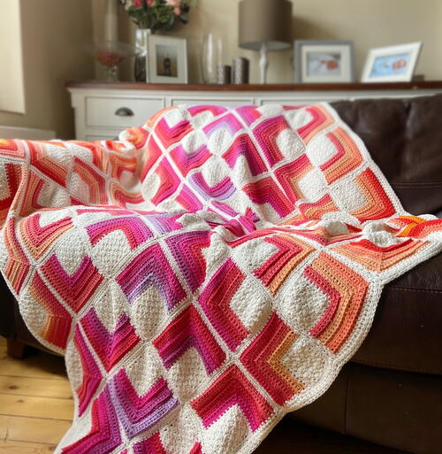 Hot Crochet Square Blanket Hot Crochet Square Blanket
