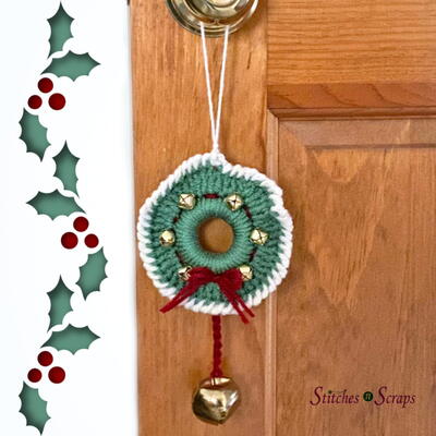 Jingle Bells Mini Crochet Christmas Wreath