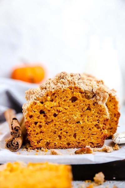 Cinnamon Pecan Streusel Pumpkin Bread Cinnamon Pecan Streusel Pumpkin Bread