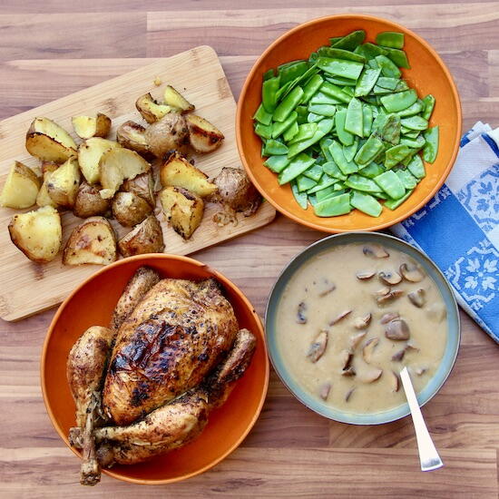 How To Make A Roast Chicken Dinner With Mushroom Gravy How To Make A Roast Chicken Dinner – With Mushroom Gravy