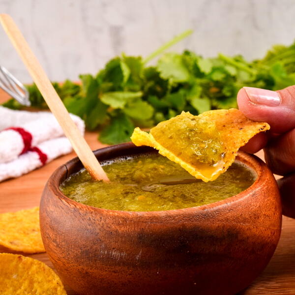 How To Make Tomatillo Salsa How To Make Tomatillo Salsa