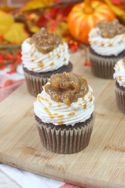 Bourbon Pecan Chocolate Cupcakes Bourbon Pecan Chocolate Cupcakes