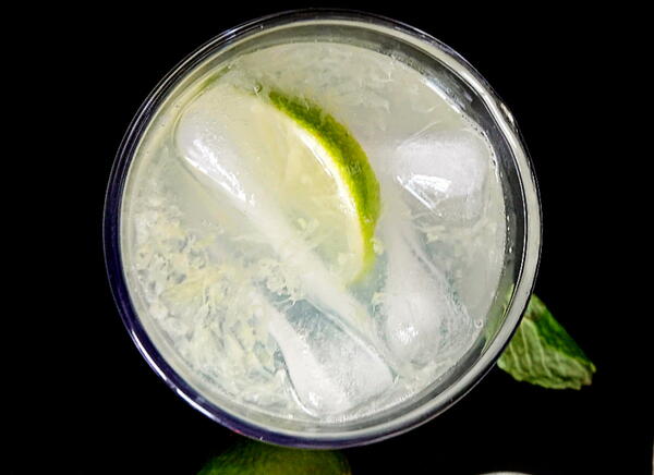 Limu Paani limeade Pakistani Style Limu Paani (limeade Pakistani Style)