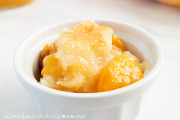 Easy Peach Cobbler Easy Peach Cobbler