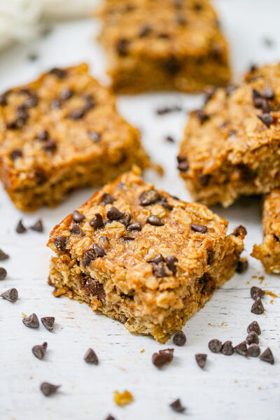 Soft Baked Peanut Butter Banana Oatmeal Bars Soft Baked Peanut Butter Banana Oatmeal Bars