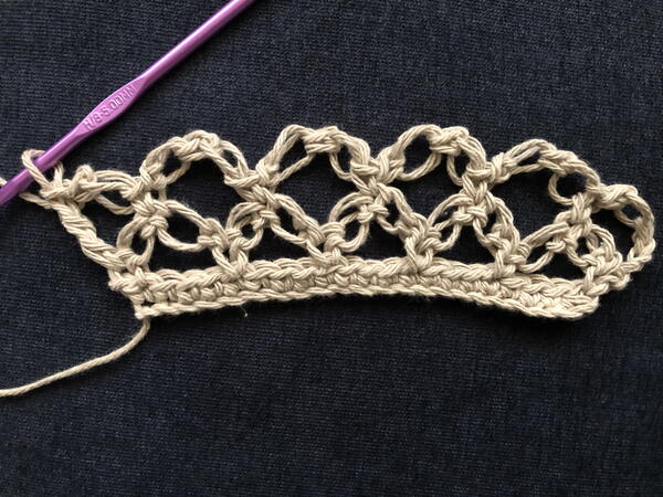 Image shows step 4 for a new row for crocheting the Solomon's Knot stitch.
