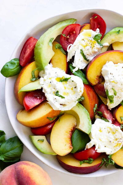 Peach Caprese Salad Peach Caprese Salad