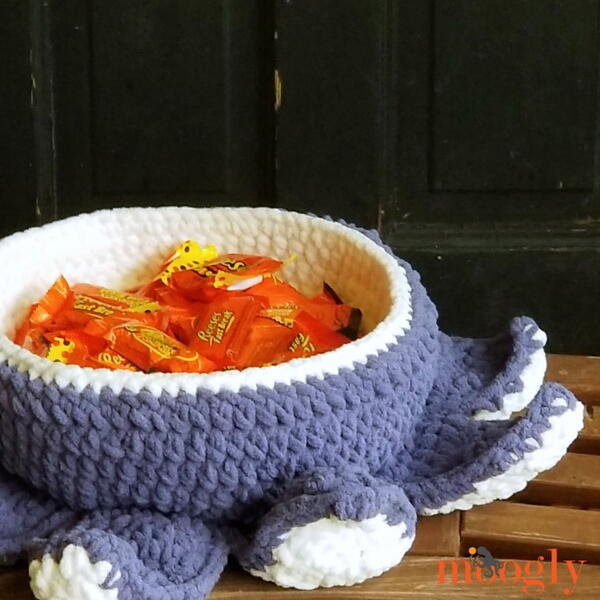 Halloween Tentacle Candy Bowl Halloween Tentacle Candy Bowl