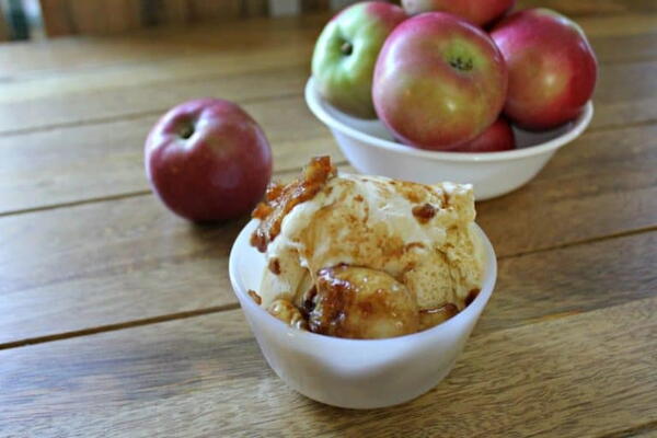Caramelized Apple Topping For Ice Cream Caramelized Apple Topping For Ice Cream
