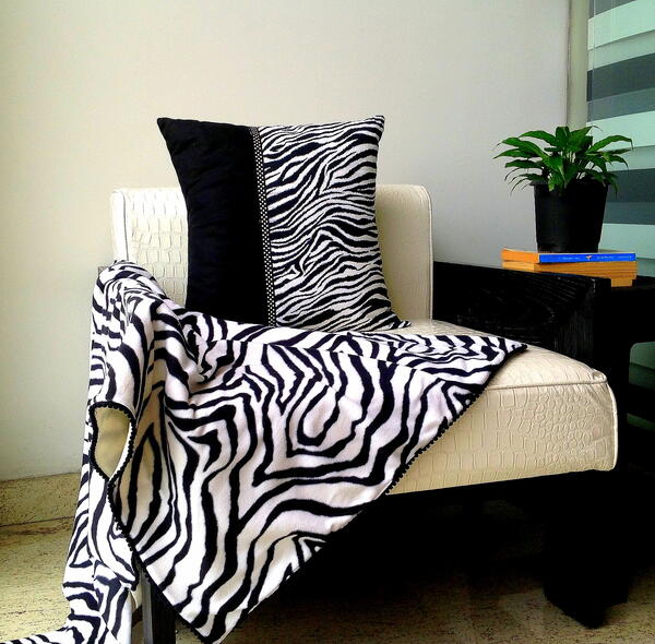 How To Sew Fleece Blankets How To Sew Fleece Blankets