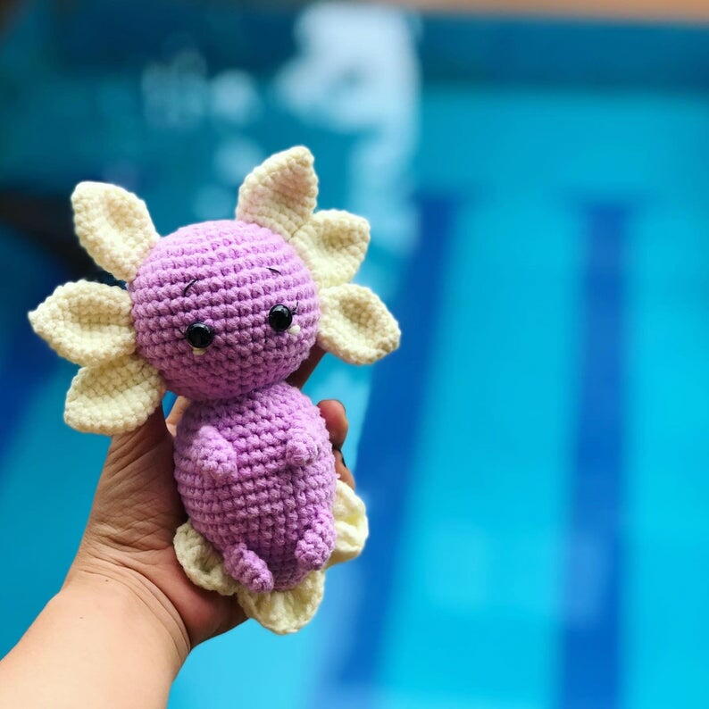 Axolotl Keychain Size | AllFreeCrochet.com