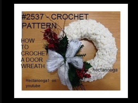 Crochet Christmas Wreath