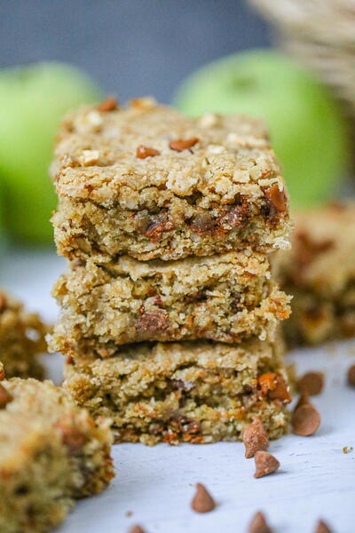 Cinnamon Apple Oatmeal Bars Cinnamon Apple Oatmeal Bars
