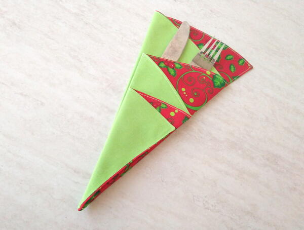 Easy Christmas Tree Napkins Easy Christmas Tree Napkins