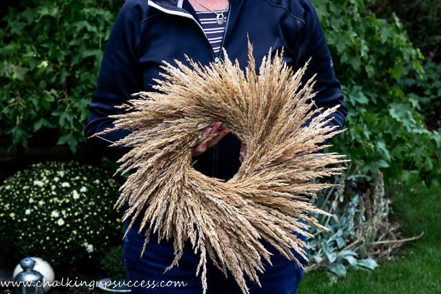Gorgeous Grass Wreath Tutorial Gorgeous Grass Wreath Tutorial