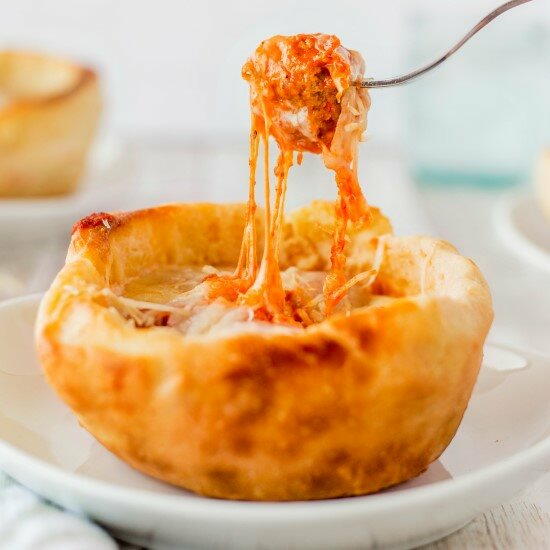 Copycat Olive Garden Pizza Bowls Copycat Olive Garden Pizza Bowls