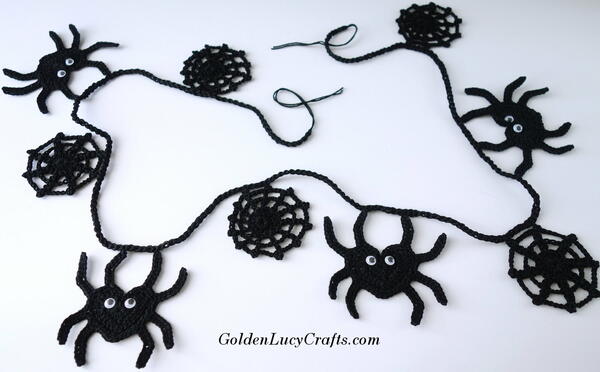 Crochet Halloween Spider Garland Crochet Halloween Spider Garland