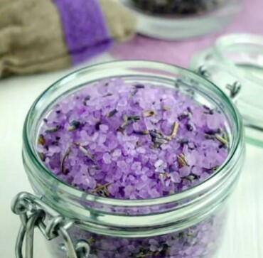 Homemade Bath Soaks With Dried Herbs Oats Homemade Bath Soaks With Dried Herbs & Oats