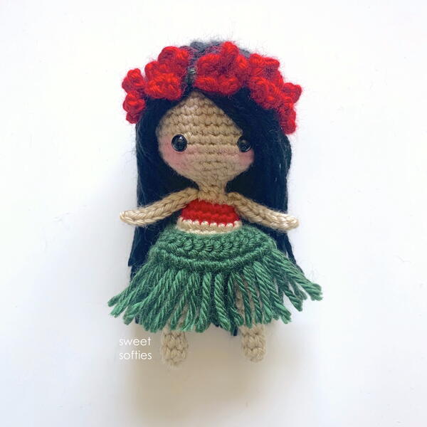 Hawaiian Hula Dancer Amigurumi Girl Doll Hawaiian Hula Dancer Amigurumi Girl Doll