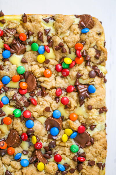 Reeses Peanut Butter Cream Cheese Cookie Bars Reese’s Peanut Butter Cream Cheese Cookie Bars