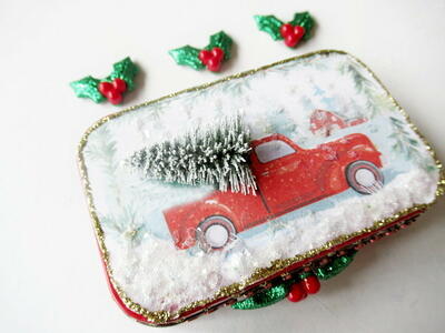 Altered Altoid Tin Christmas Gift Card Holder