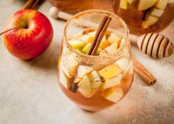 Easy Apple Cider Sangria Recipe Easy Apple Cider Sangria Recipe
