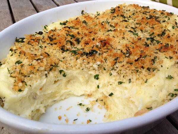 Creamy Garlic Mashed Potato Casserole Creamy Garlic Mashed Potato Casserole